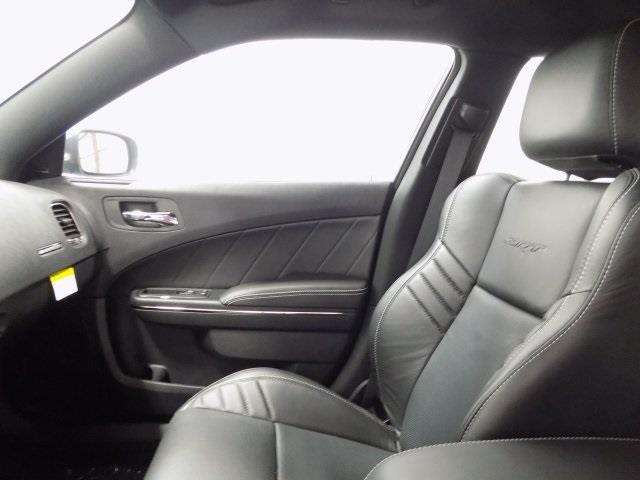 2016 Dodge Charger SRT Hellcat 4dr Sedan